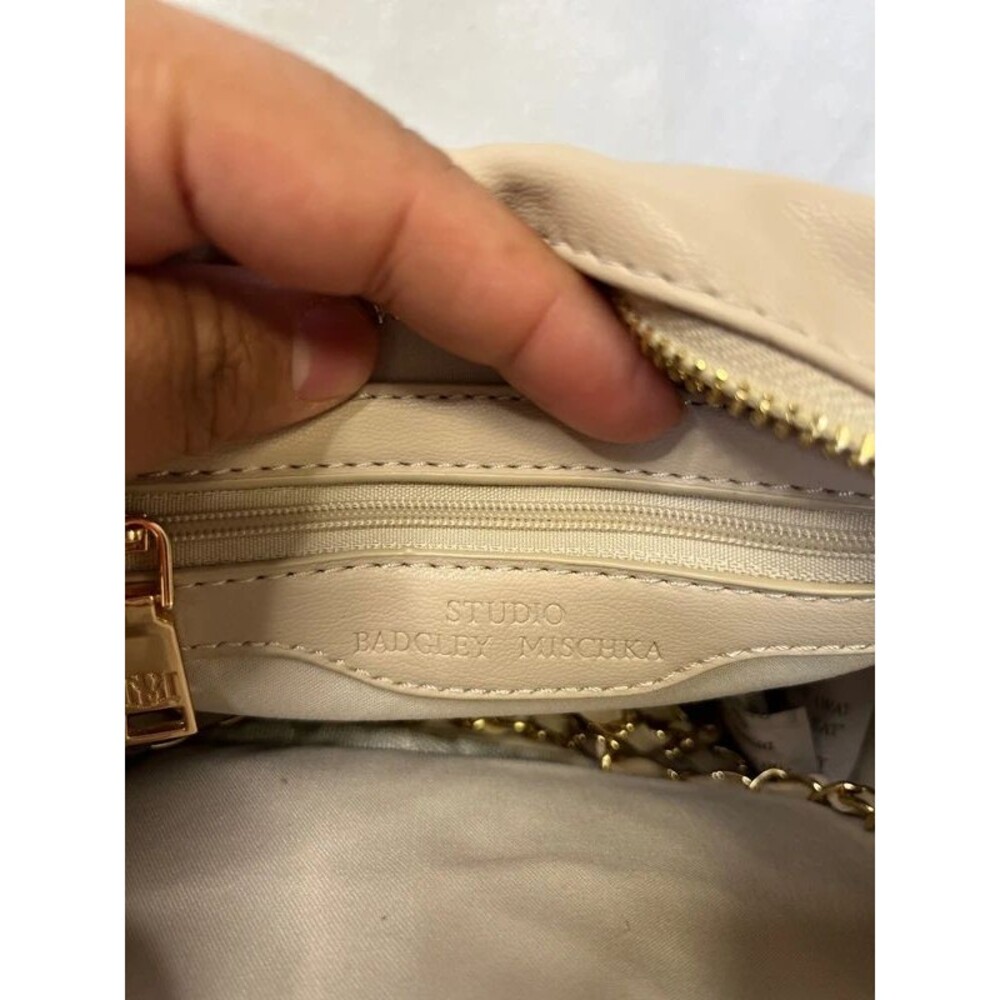 Badgley Mischka Quilted Camera Crossbody Bag - Picture 5 of 5